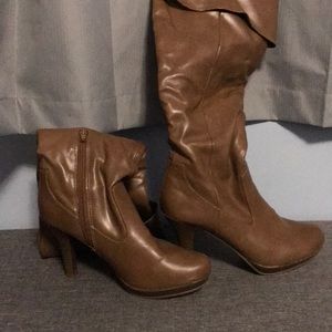 ✨FINAL PRICE DROP✨ Tall brown high heeled boots